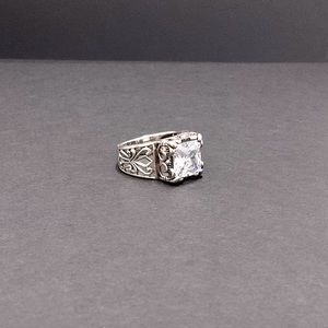 Silpada Uptown vintage sterling silver ring